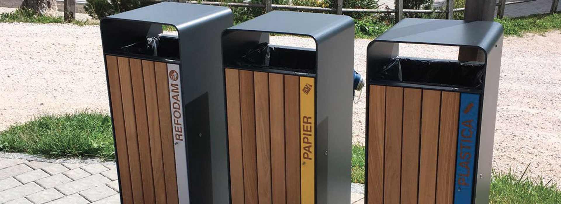 Trashcan & Graden Boxes